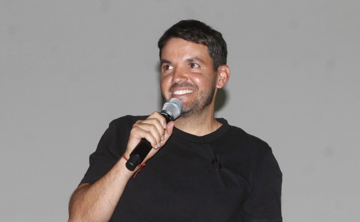 Nicolás Larcamón motiva a selectivos de la BUAP