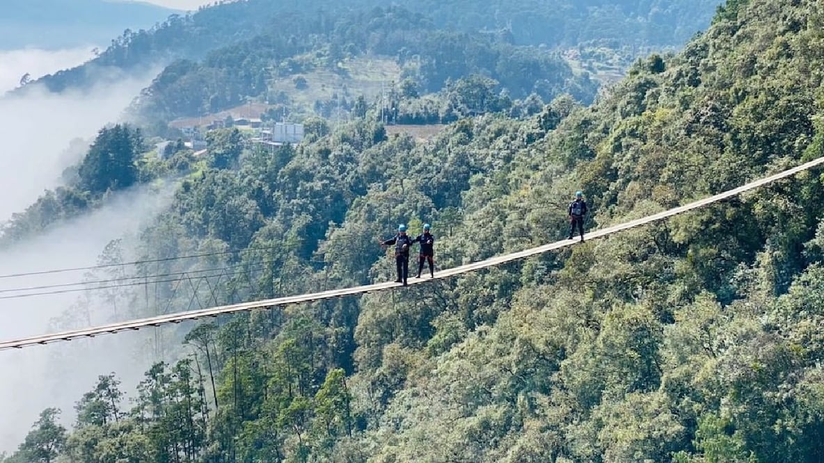 Puente tibetano. Foto: Pueblo mágico de Tlatlauquitepec