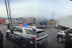 Alumnas de la Normal de Teteles denuncian retención por policías en la caseta de Amozoc