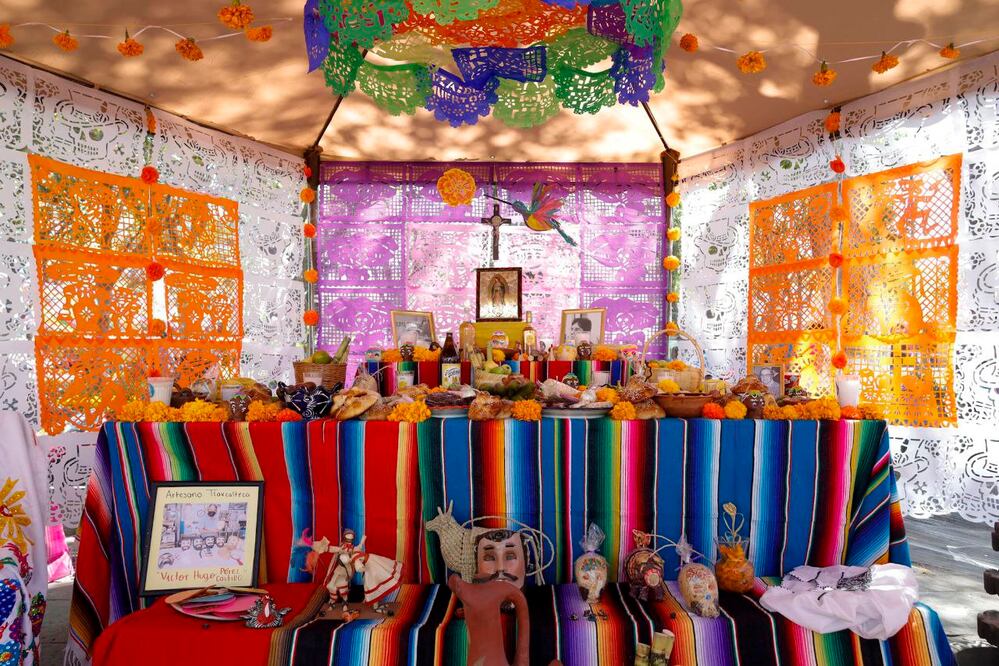 Prepara tu propia ofrenda antes de morir haciendo tus peticiones en Mercado Libre |Agencia Es Imagen para El Universal Puebla