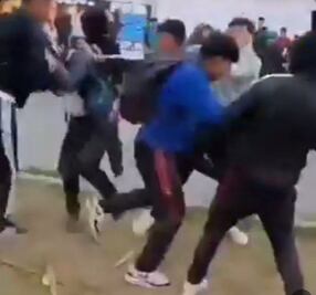 Se desata pelea campal entre alumnos del Bachillerato General Enrique Martínez