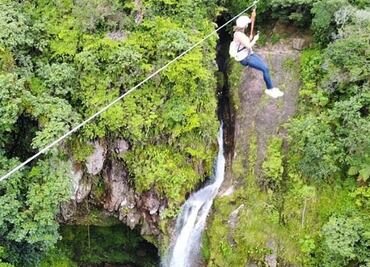 Qué hay en La Escondida, el parque con cascadas y tirolesas cerca de Cuetzalan