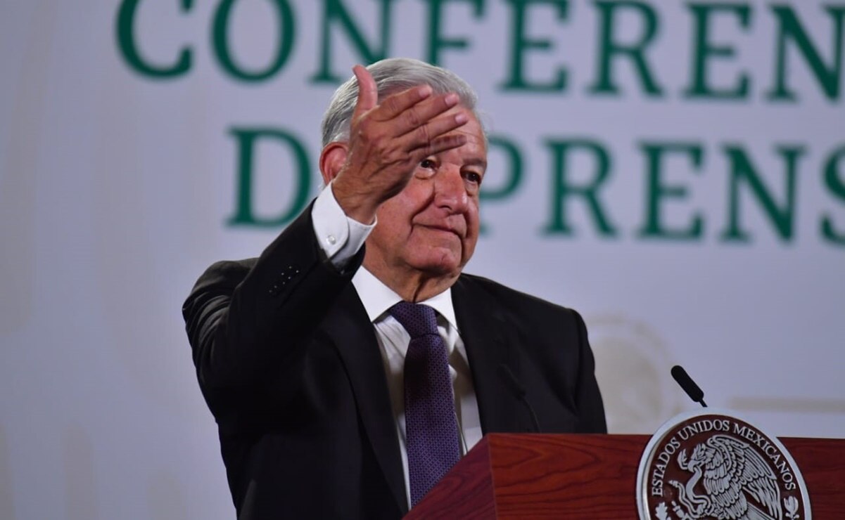 “Saben que no hay preferencias”: AMLO propone tómbola para dar la palabra en la mañanera