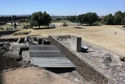 ¿Quién hizo el descubrimiento de la pirámide de Cholula?