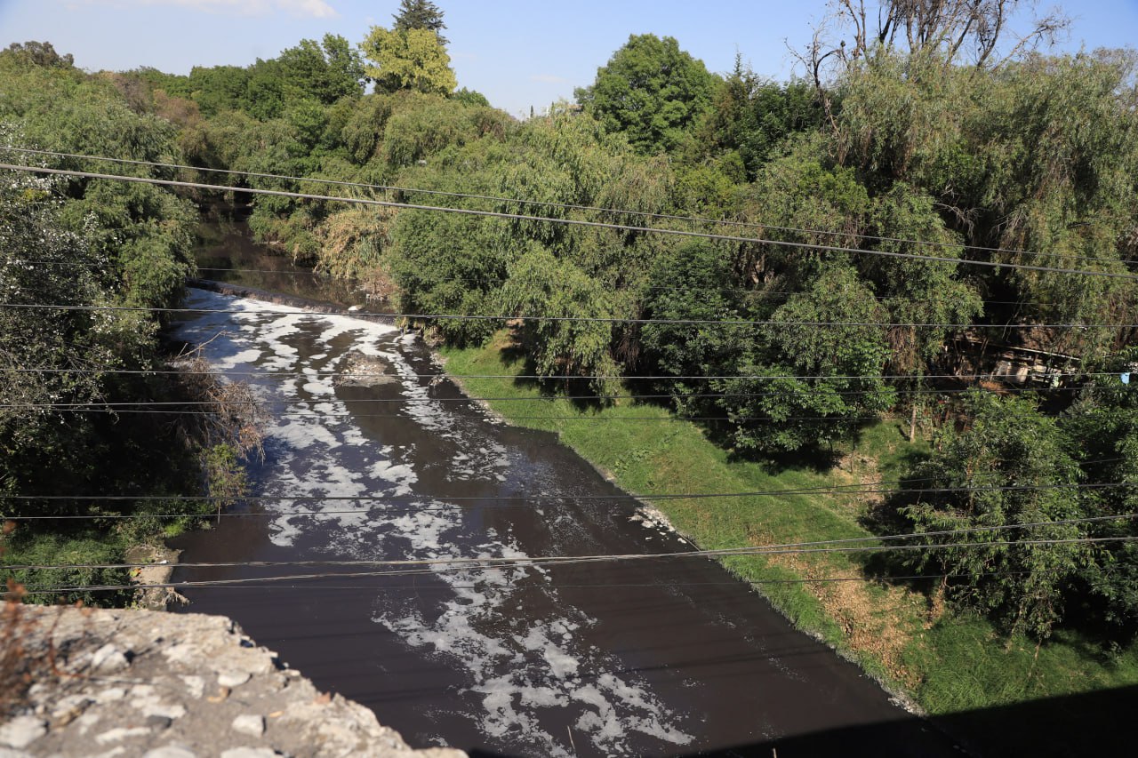 ¡Alarmante! Identificaron 63 empresas contaminantes en la cuenca del río Atoyac