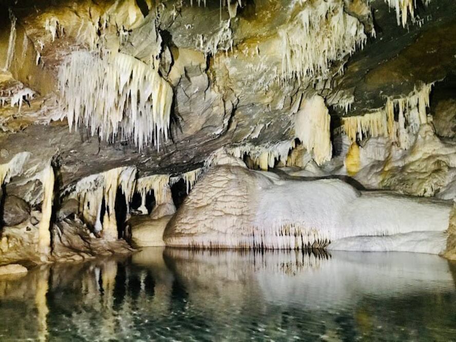 El estado de Puebla cuenta con maravillas naturales como las fascinantes Grutas Karmidas | Foto: Google / José L. García