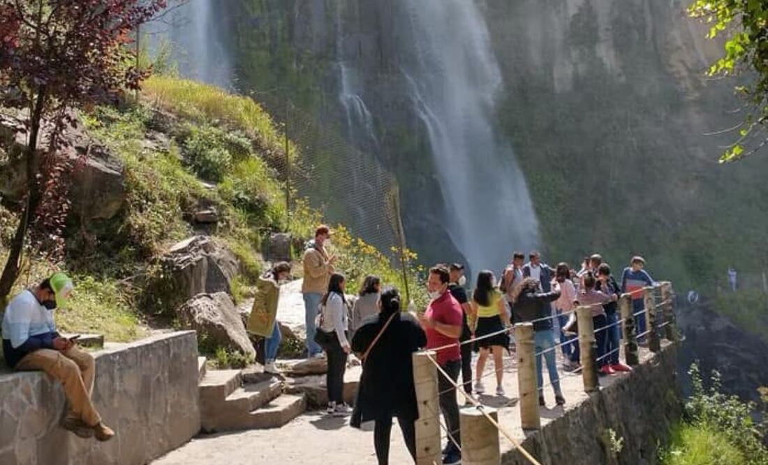Esta cascada de Puebla tiene un misterio y un encanto muy especial | Foto: Facebook Salto de Quetzalapan