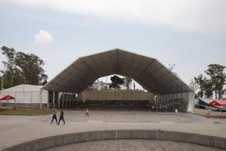 Ya huele a Feria de Puebla 2023, comienza instalación del Teatro del Pueblo 