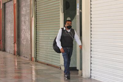 Clausurados 359 comercios por incumplir decreto en Puebla