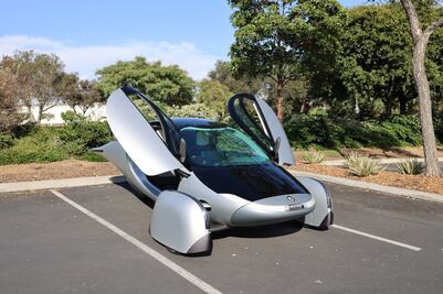 Aptera, el auto solar de 3 ruedas que no necesita recargarse 