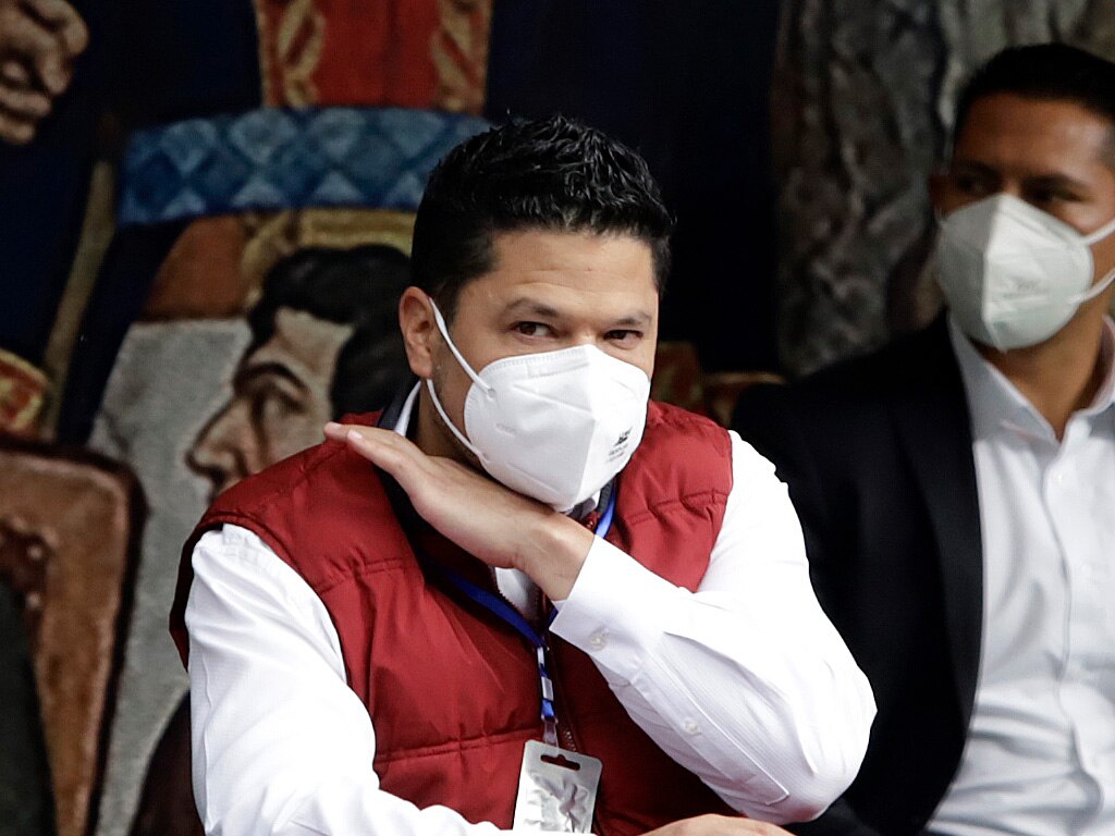 Impugna Biestro designación de Claudia Rivera como candidata a alcaldía de Puebla