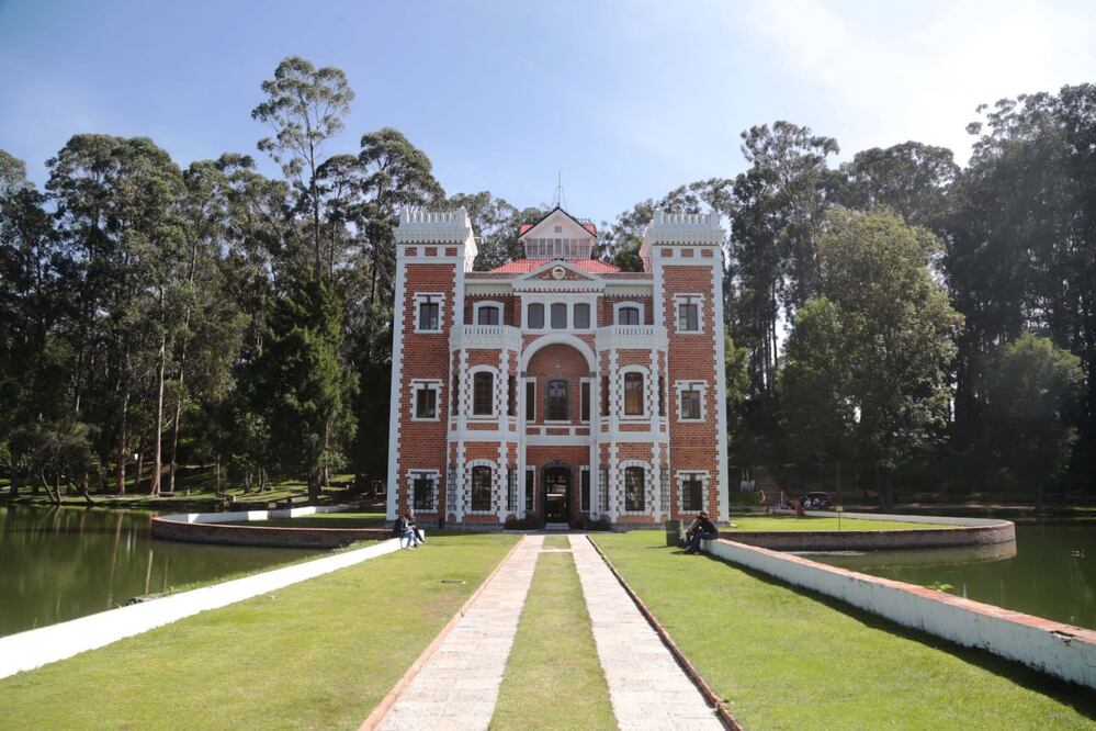 La Ex Hacienda de Chautla se encuentra en Puebla y evoca la imagen de un castillo inglés | Foto: EsImagen