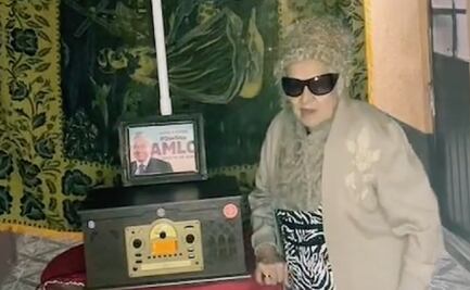 Ella es la abuelita fan de AMLO