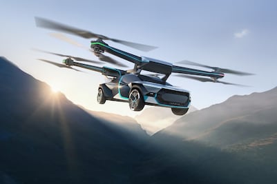 Fabricante chino presenta un modelo de auto volador