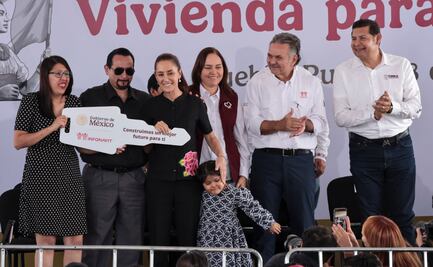 Claudia Sheinbaum entrega viviendas del Bienestar, escrituras y liberación de hipotecas en Puebla