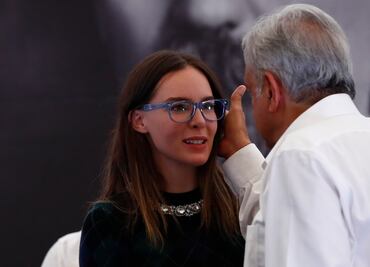 AMLO anuncia "lista nueva" de deudores de impuestos y podría estar Belinda