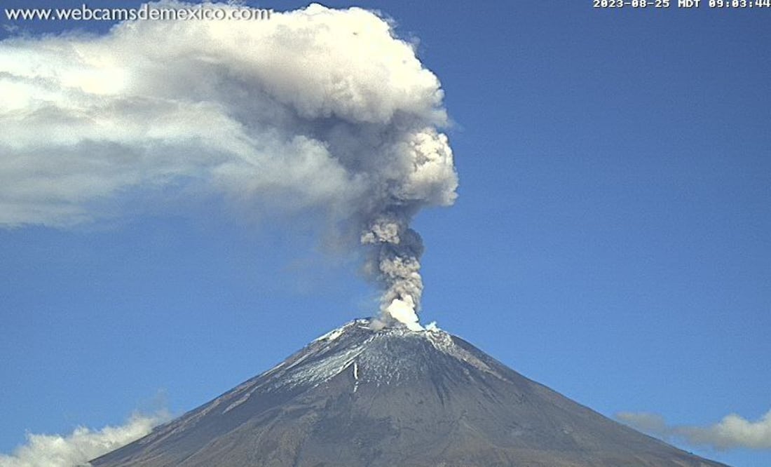 El volcán Popocatépetl emitió exhalaciones y ceniza este viernes | SkyAlert