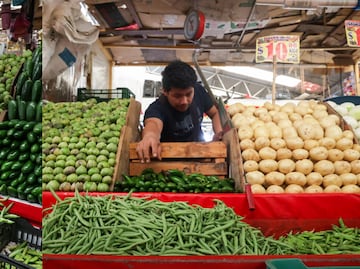Frutas y verduras suben de precio por la sequía, así están los costos en la Central de Abasto