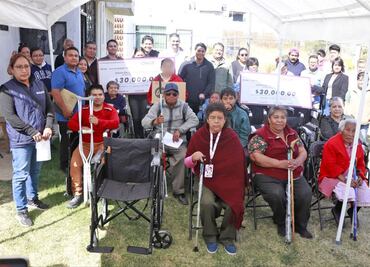 Entrega Omar Muñoz la mitad de su salario para beneficio de Cuautlancingo