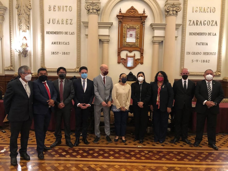 Buscan la candidatura por la presidencia municipal de Puebla y diputaciones federales.