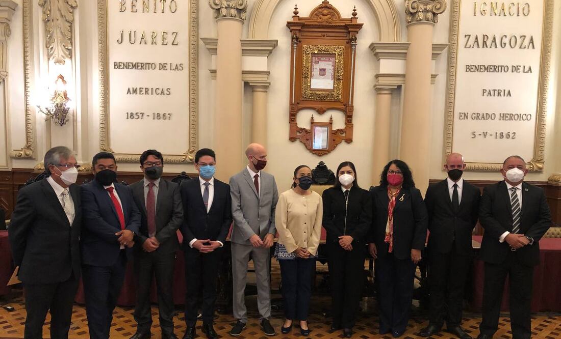 Buscan la candidatura por la presidencia municipal de Puebla y diputaciones federales.