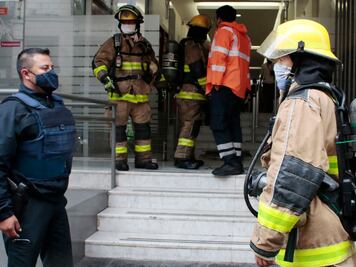 Dos amenazas de bomba en un día obligan desalojo en edificios gubernamentales