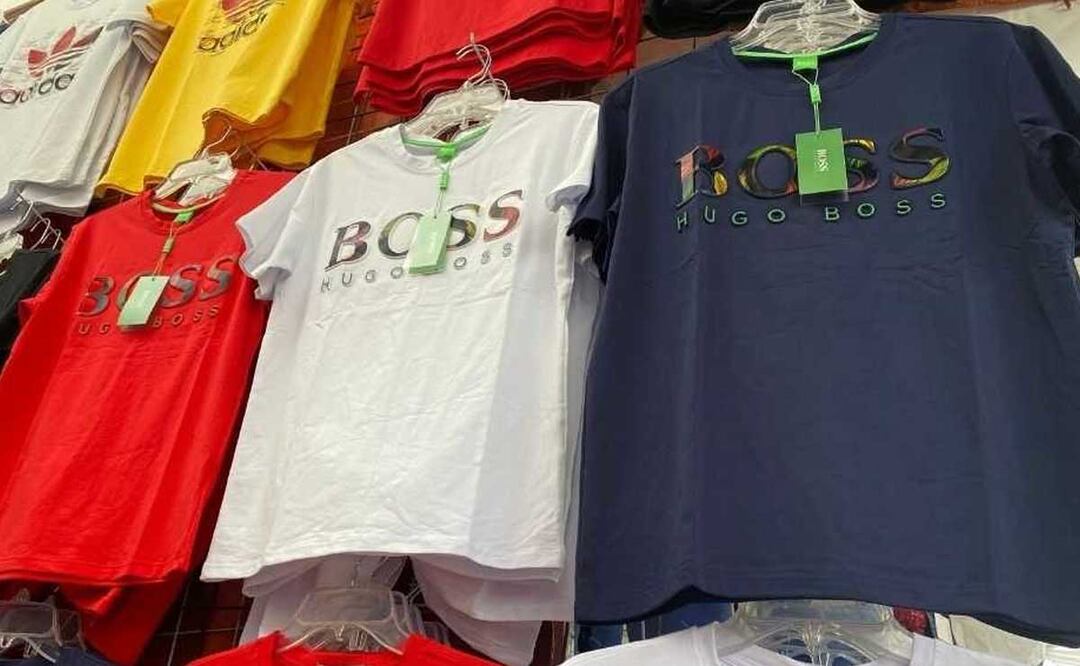 Primero los vendedores muestran ropa de imitación en buenas condiciones y luego resulta que ya es usada | Foto: Chilango