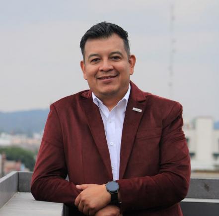 Ellos hacen su luchita por la dirigencia de Morena-Puebla
