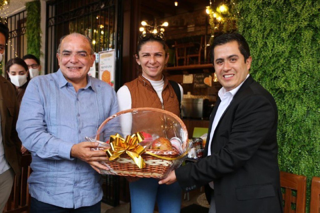 Ana Gabriela Guevara visita el Pueblo Mágico de Zacatlán