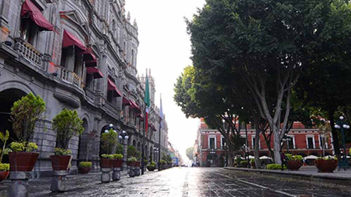 Según el reporte de Protección Civil Estatal de Puebla para el 6 de julio, se esperan diferentes rangos de temperaturas máximas en diversas regiones. 

Foto: Producción El Universal Puebla