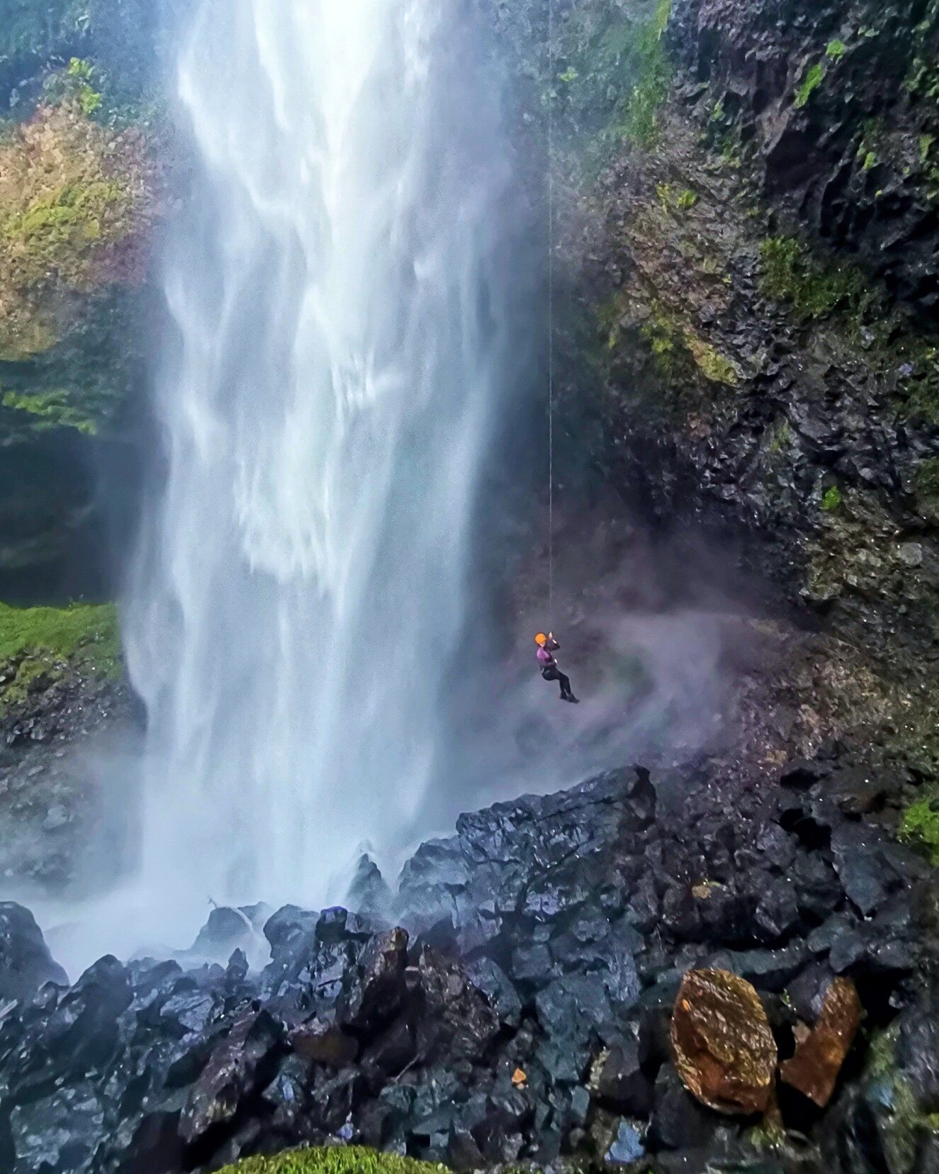 No te pierdas la experiencia de conocer una cascada por dentro | Foto: Facebook  Xaltigrillos