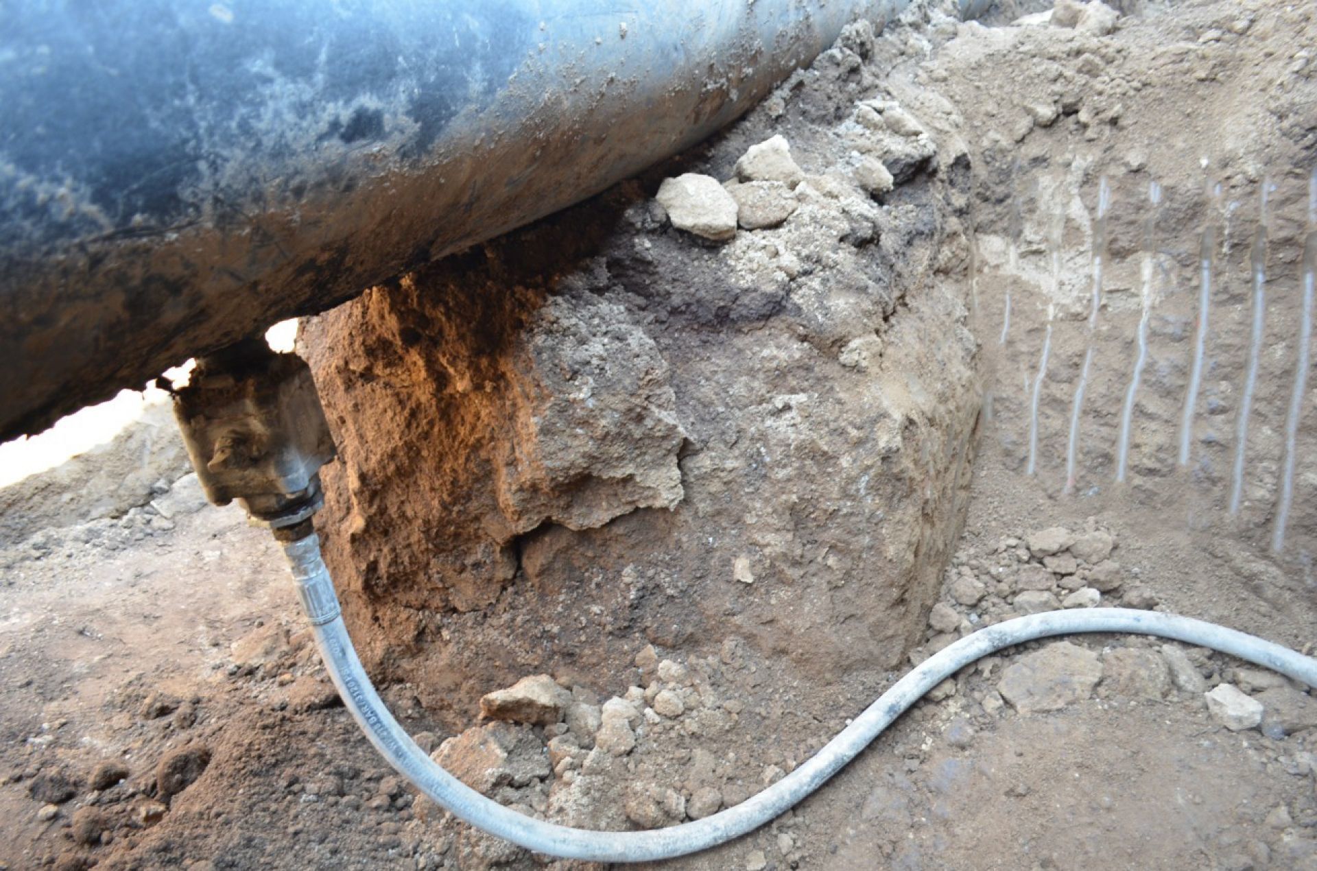 “Los piquetes siguen y el huachicol continúa creciendo”, señala la CRE. Foto: Cuartoscuro