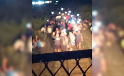 Migrantes orillan a conductor de tren a detenerse