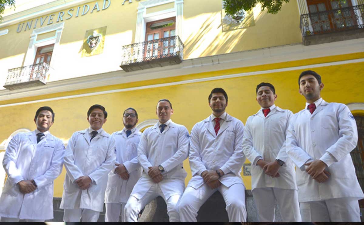 Premian a estudiantes de Medicina de la BUAP en concurso nacional