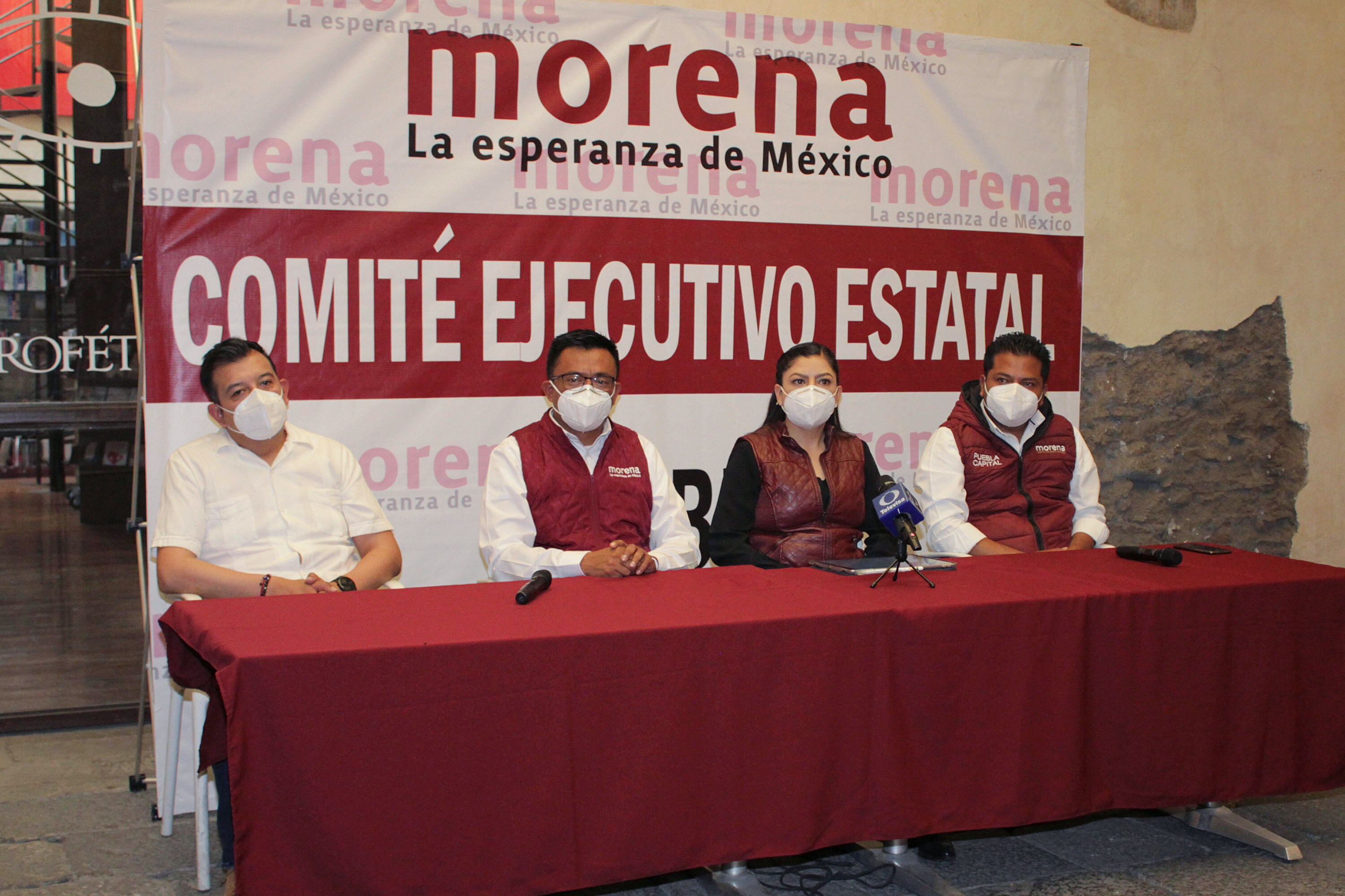 Piden a militantes dejar atrás los ataques   Imagen: Agencia Enfoque para El Universal Puebla