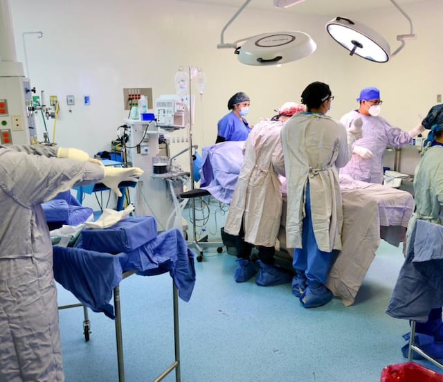 Gobierno Federal y Estatal realizan primeras cirugías de prótesis de cadera y rodilla