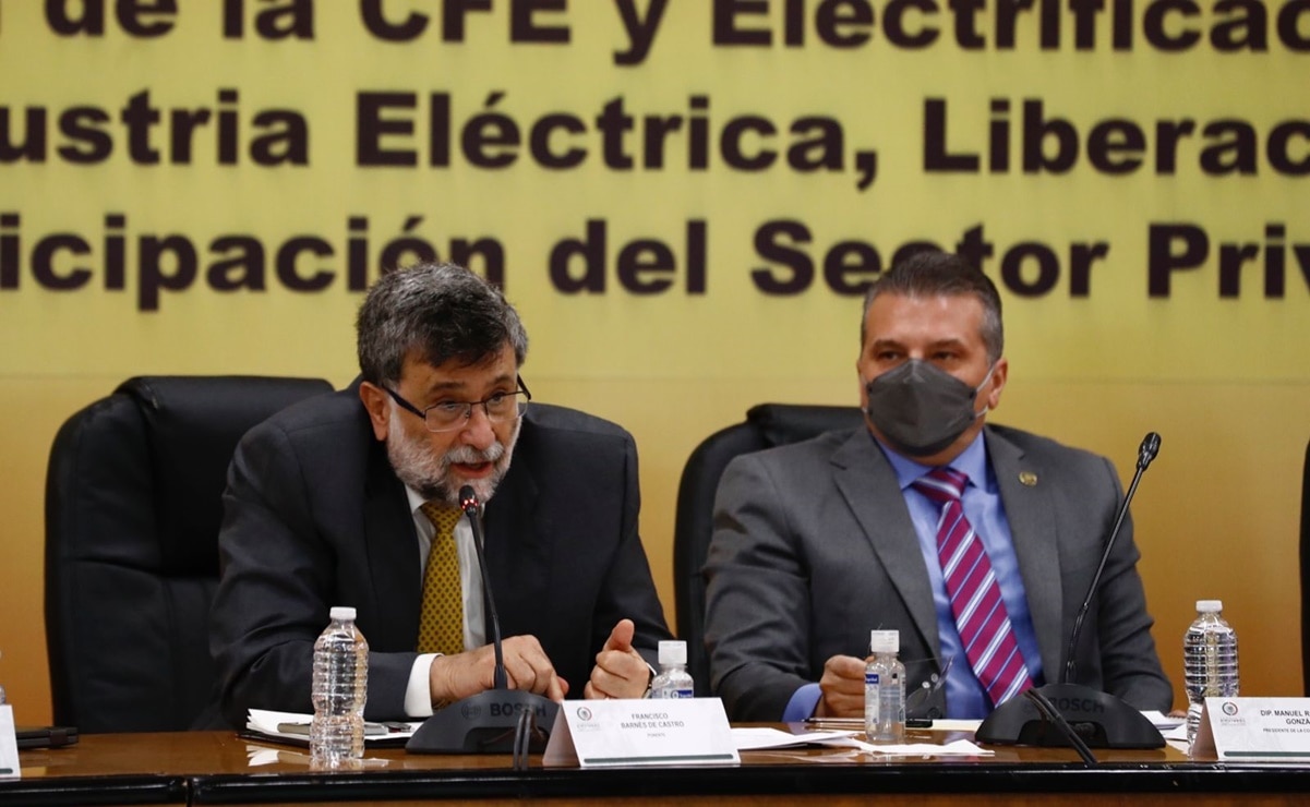 Exrector de la UNAM llama a rechazar “en todos sus términos” la reforma eléctrica de AMLO
