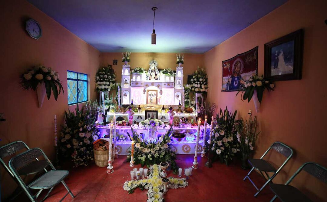 Los tradicionales altares de Huaquechula continúan | Foto: Agencia Es Imagen para El Universal Puebla