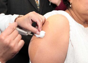 Tercera dosis para adultos mayores está prevista para jueves 9 de diciembre