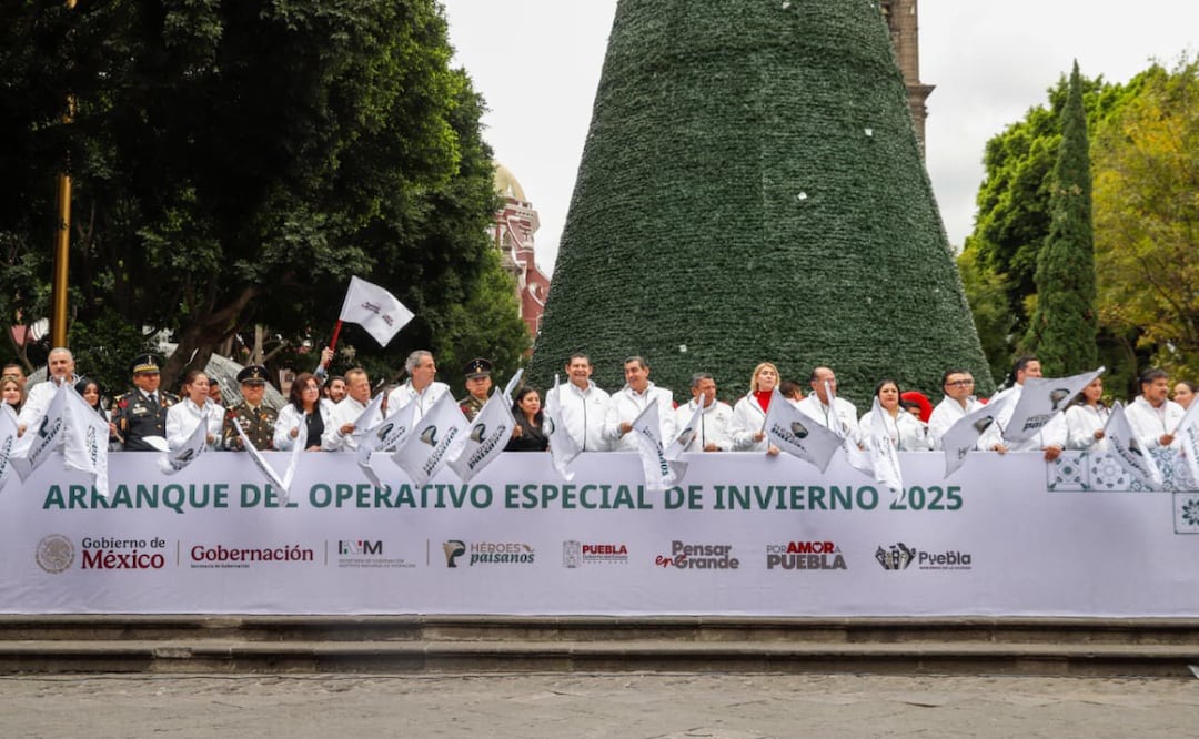 En coordinación, gobierno federal y estatal ofrecen acompañamiento, protección, información clara y bienvenida coordinada a connacionales | Foto: Gobierno de Puebla.