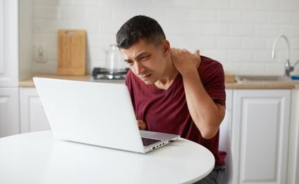 Cómo evitar daños por estar mucho tiempo sentado frente a la computadora
