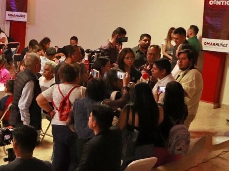 Omar Muñoz informó sobre el proceso de entrega-recepción en Cuautlancingo | Foto Especial