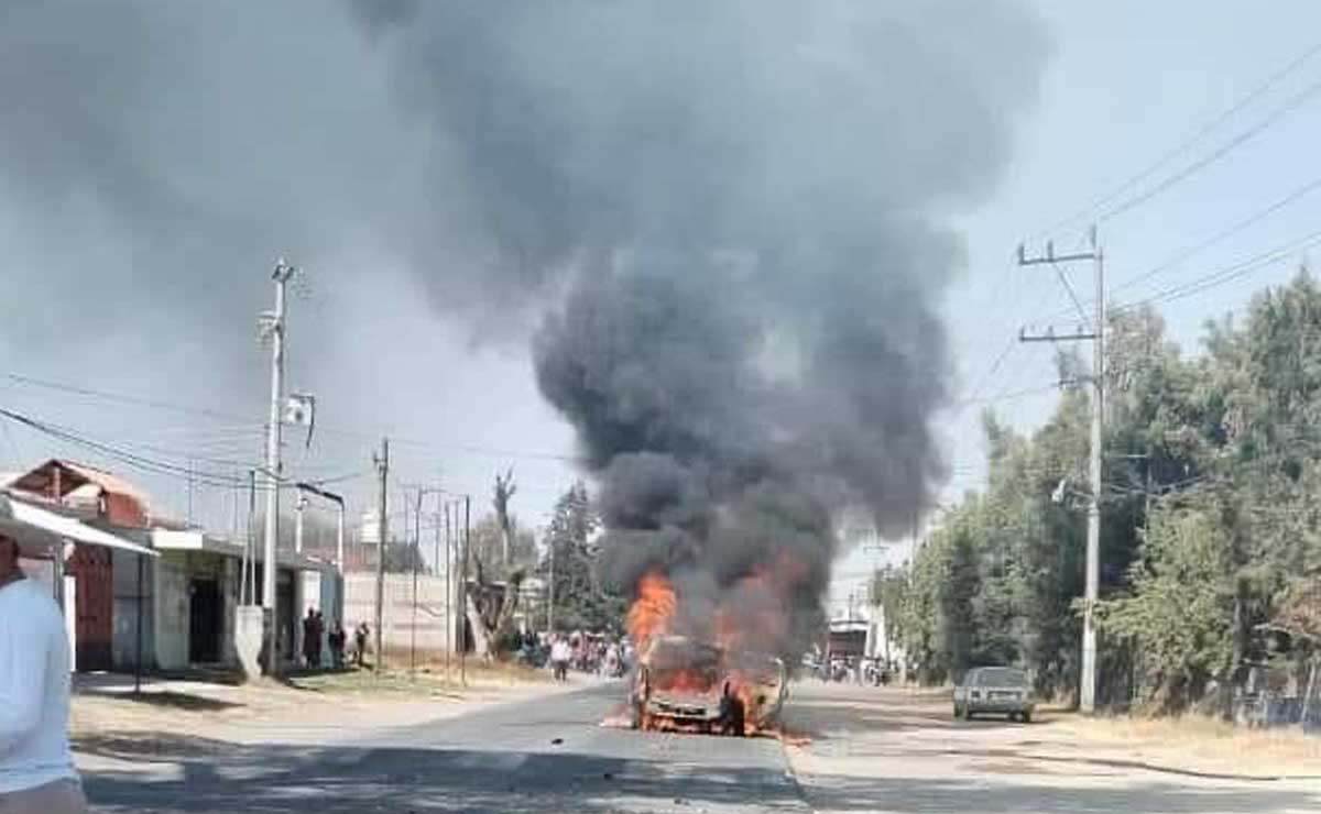 Explota camioneta con pirotecnia en Huejotzingo, hay cuatro heridos