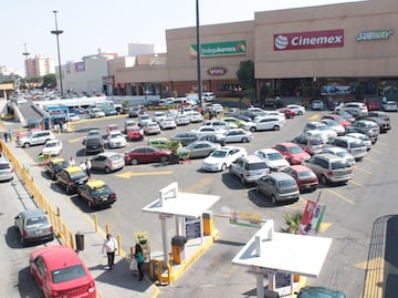 ¿Quién es el dueño de Plaza Dorada?