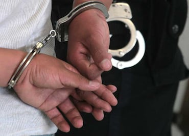 Aprehenden a 20 policías de Quimixtlán por supuestos vínculos con criminales