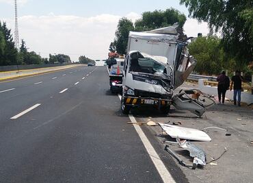 Aparatoso choque en la México-Puebla