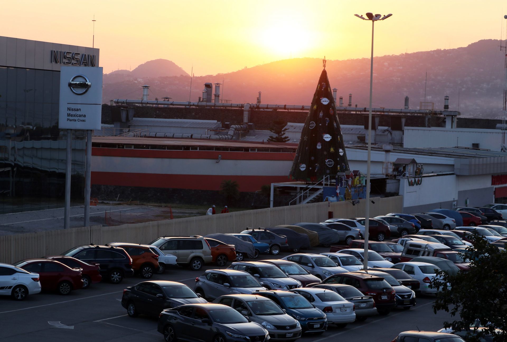 Nissan, GM y Volkswagen, los principales vendedores de autos nuevos en 2022