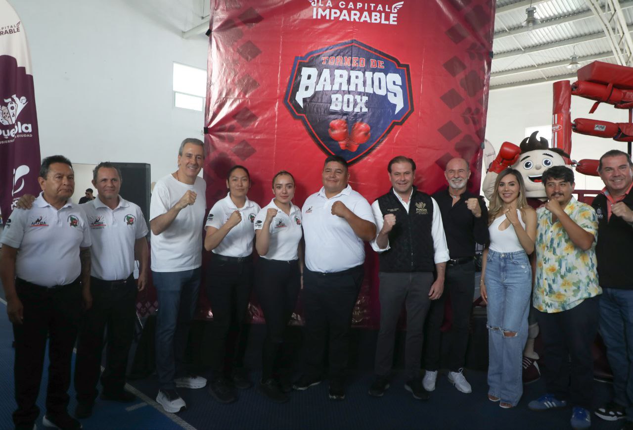 El alcalde Pepe Chedraui inauguró el Torneo de Barrios de Box | Fotos: Ayuntamiento de Puebla