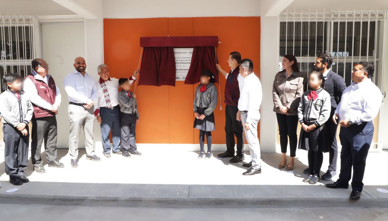 Con una inversión de 11 millones 818 mil 999 pesos, el gobernador inauguró el edificio "A" en la primaria "Héroes de la Independencia" en Coronango
