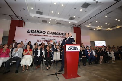 Alejandro Armenta presenta a su equipo de campaña en busca de la gubernatura de Puebla